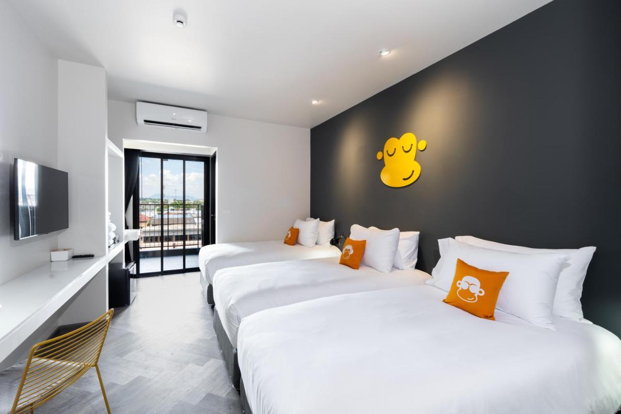 Blu Monkey Hub And Hotel Krabi Town Exteriör bild